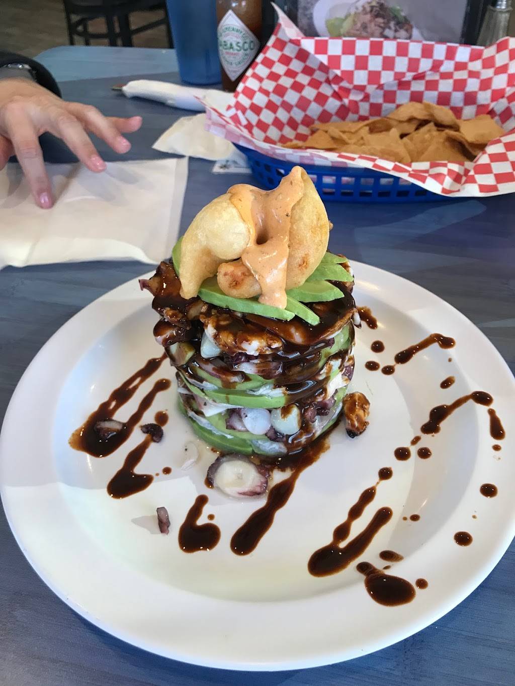 Lapa Lapa Seafood & Drinks | restaurant | 500 Thorn Ave, El Paso, TX 79912, USA | 9152605272 OR +1 915-260-5272