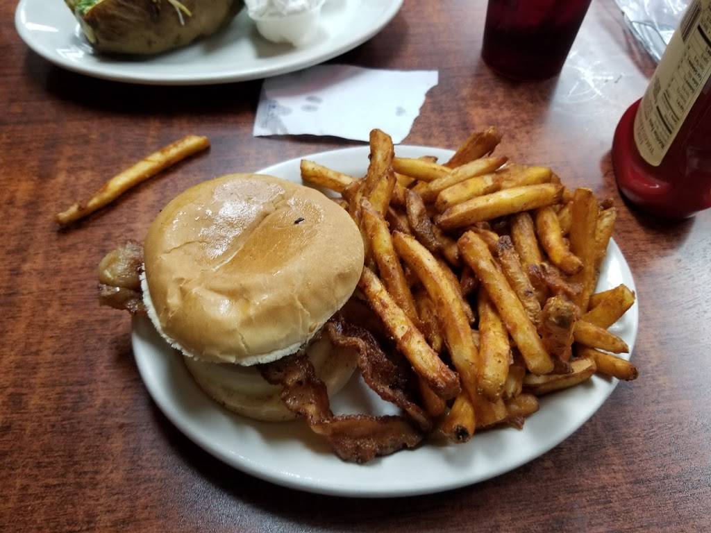 Jiffy Burger | restaurant | 1001 Hillsboro Blvd, Manchester, TN 37355, USA | 9317284452 OR +1 931-728-4452