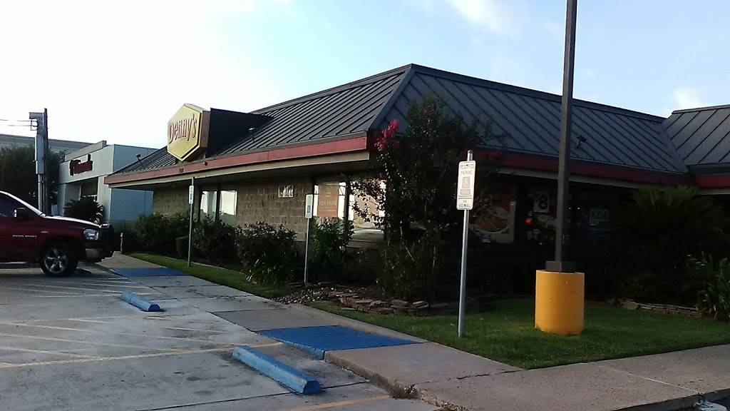 Dennys | restaurant | 19212 Gulf Fwy, Friendswood, TX 77546, USA | 2814864834 OR +1 281-486-4834