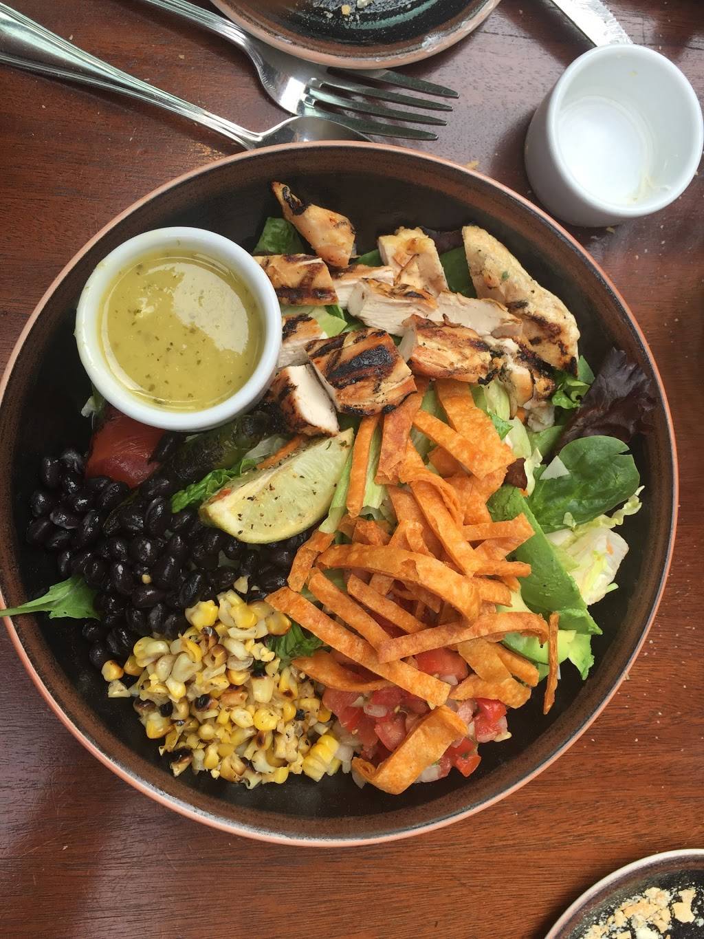 Joes American Bar & Grill | restaurant | 181 Newbury St, Boston, MA 02116, USA | 6175364200 OR +1 617-536-4200