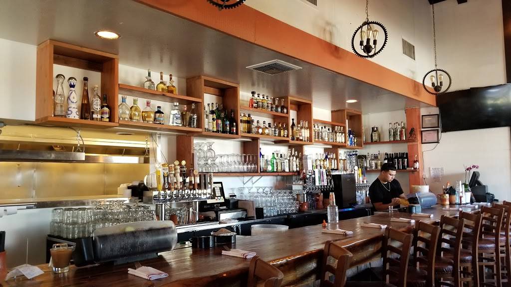 Los Moles Beer Garden | restaurant | 6120 Potrero Ave, El Cerrito, CA 94530, USA | 5102304855 OR +1 510-230-4855