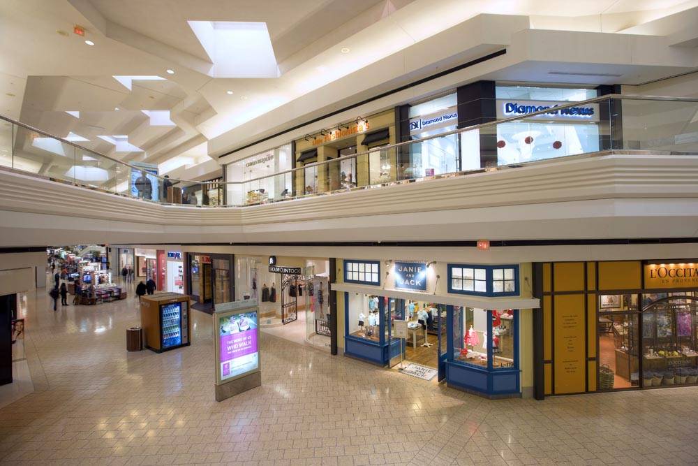 Subway Inside Woodfield Mall | meal takeaway | Woodfield Mall E-111, 5 Woodfield Mall, Schaumburg, IL 60173, USA | 8476190058 OR +1 847-619-0058