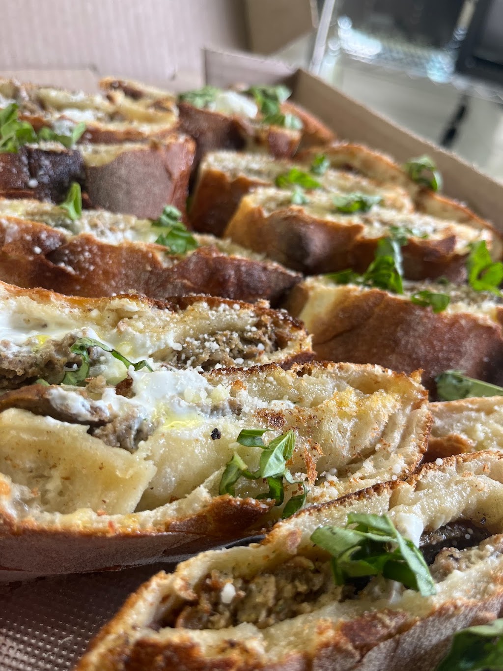 An Extra Slice Of New York | restaurant | 40 Race St, Manor, PA 15665, USA | 7248610818 OR +1 724-861-0818