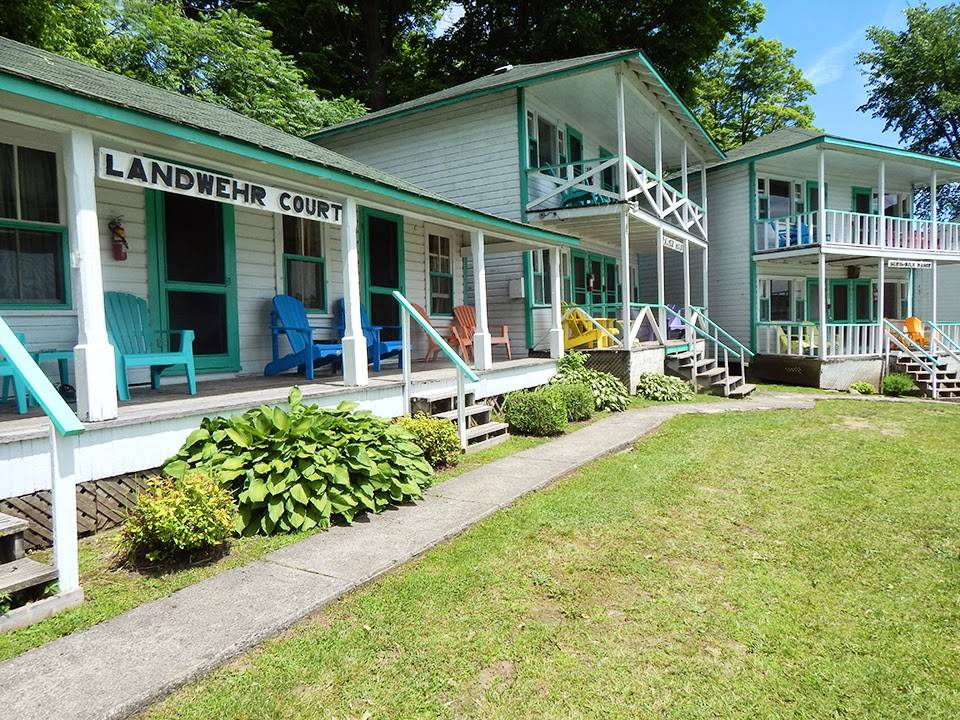 The Poplars Resort | restaurant | PO Box 30, 8 By Street, Newboro, ON K0G 1P0, Canada | 8886861891 OR +1 888-686-1891