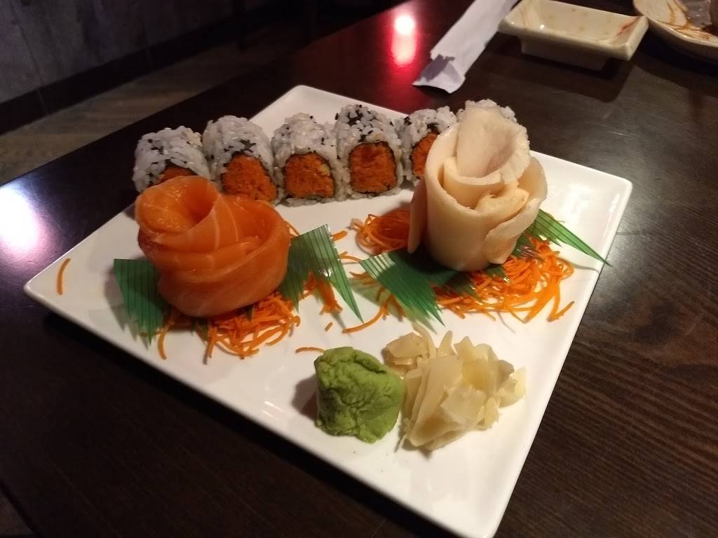 Sakura Japanese | restaurant | 2105 W Main St, Waynesboro, VA 22980, USA | 5409439438 OR +1 540-943-9438