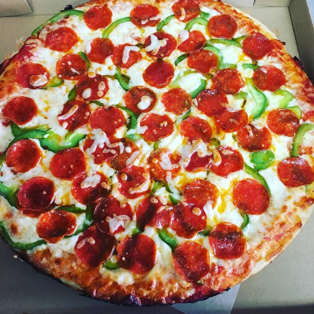 Pizzeria Twin Tower Big and Tasty | restaurant | 12519 W Okeechobee Rd, Hialeah, FL 33018, USA | 3058171448 OR +1 305-817-1448