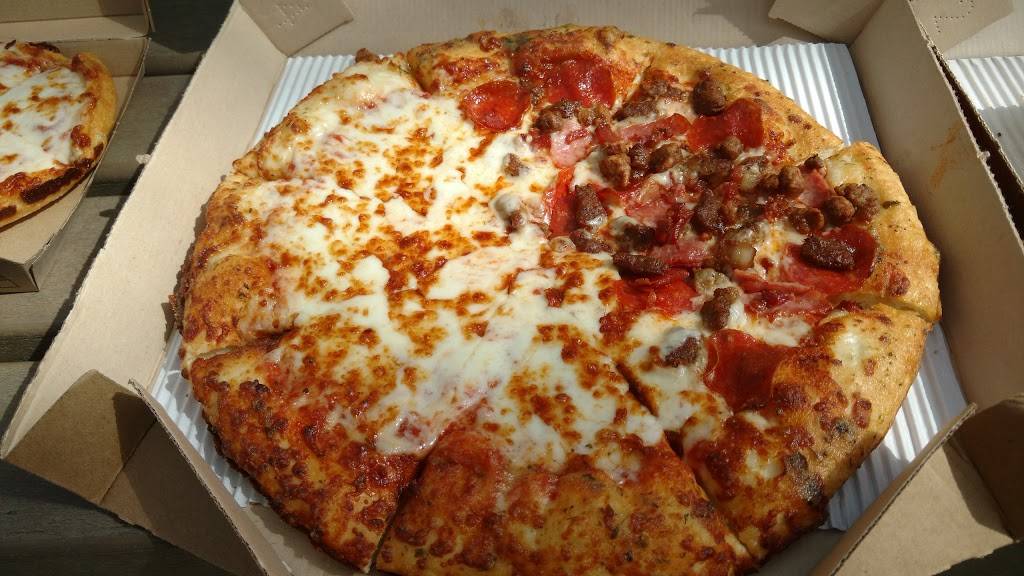 Pizza Hut | restaurant | 16224 Bayberry Glen Dr, Lithia, FL 33547, USA | 8135408570 OR +1 813-540-8570