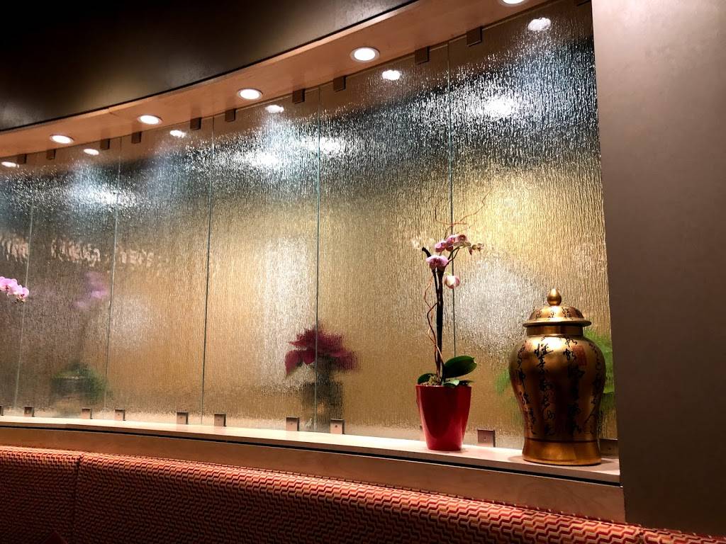 Szechwan Chinese Kitchen | restaurant | 1612 W Ute Blvd, Park City, UT 84098, USA | 4356558916 OR +1 435-655-8916