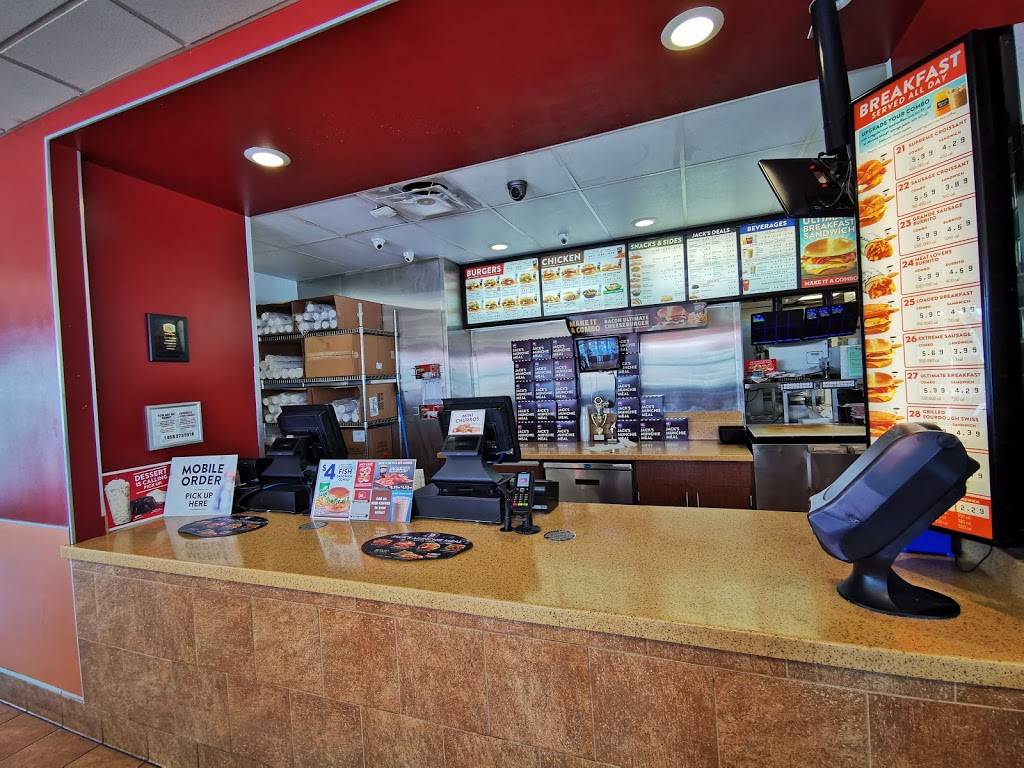 Jack in the Box | restaurant | 1545 E Yosemite Ave, Madera, CA 93638, USA | 5596645138 OR +1 559-664-5138