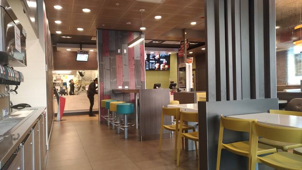 McDonalds | cafe | 6707 Panama Ln, Bakersfield, CA 93313, USA | 6618358502 OR +1 661-835-8502