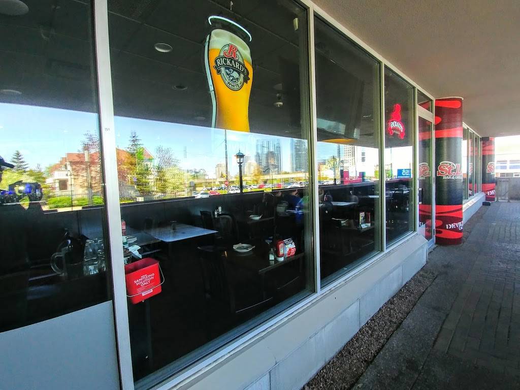 St. Louis Bar & Grill | restaurant | 55 Town Centre Court Unit 101, Scarborough, ON M1P 4X4, Canada | 4168499418 OR +1 416-849-9418