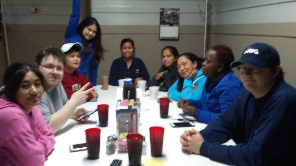 Crickets Lunch Room | restaurant | 112 E State St, Princeton, IN 47670, USA | 8123854039 OR +1 812-385-4039