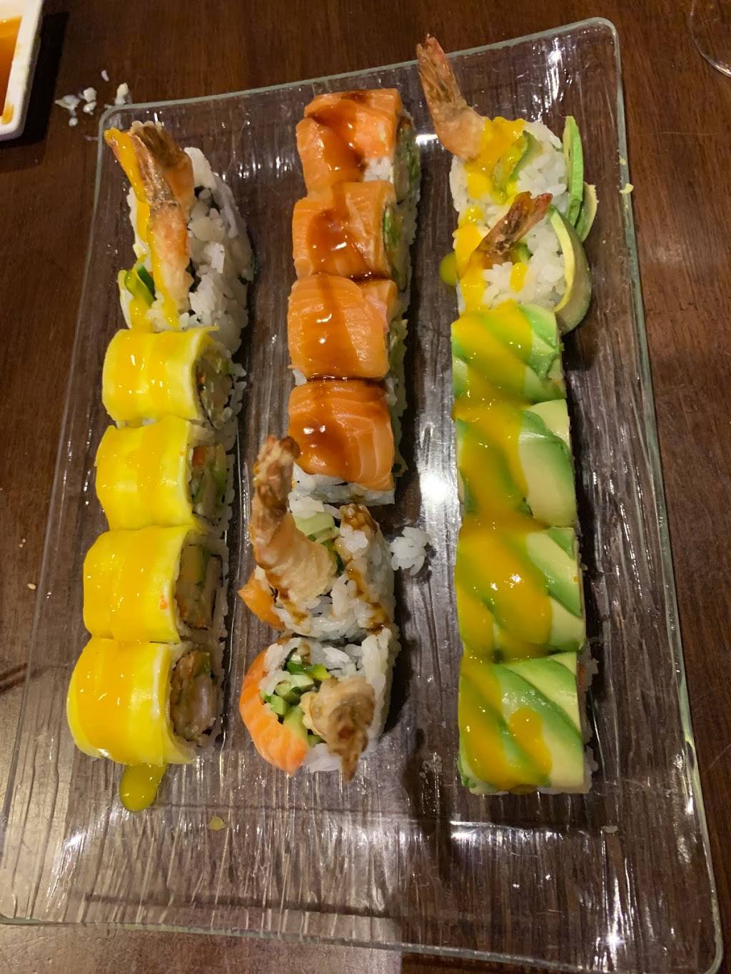 Cynthias Paradise | restaurant | 16715 Yonge St Unit 7, Newmarket, ON L3X 1X4, Canada | 9058982888 OR +1 905-898-2888