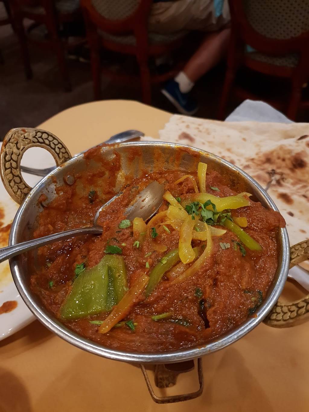 Agra Tandoori Indian Restaurant | restaurant | 19560 Ventura Blvd, Tarzana, CA 91356, USA | 8183422290 OR +1 818-342-2290