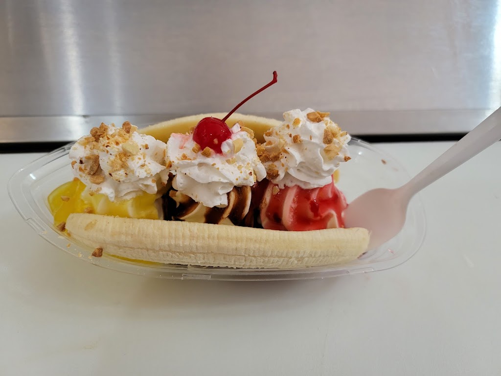 Aunt Zanns Dips and More, LLC | restaurant | 337 S Lincoln Ave, Lakeview, MI 48850, USA | 9892725817 OR +1 989-272-5817