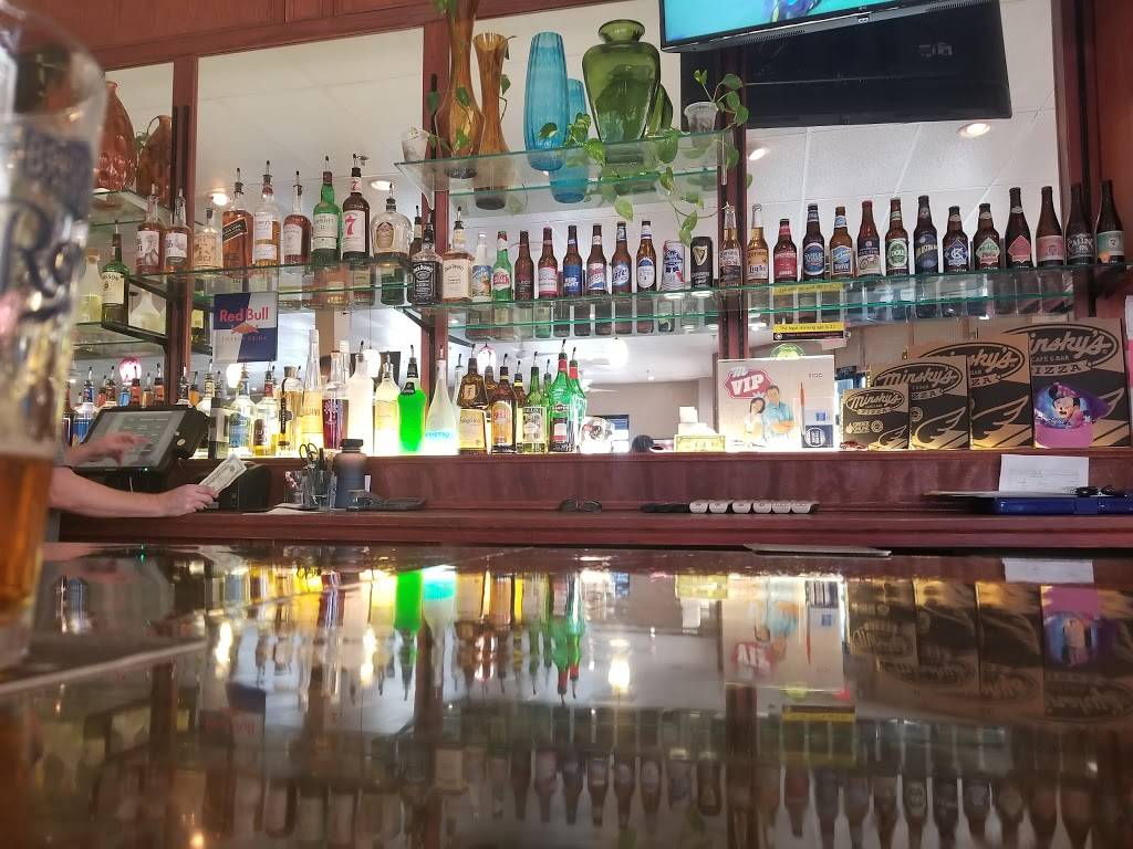 Minskys Pizza | restaurant | 15983 S Bradley Dr, Olathe, KS 66062, USA | 9137809922 OR +1 913-780-9922