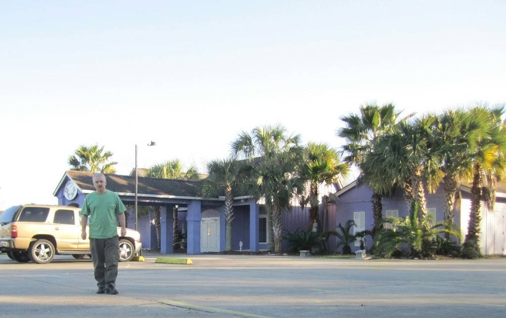 Crazy Horse Cabaret | night club | 2901 I- 10 Frontage Rd, Port Allen, LA 70767, USA | 2253876444 OR +1 225-387-6444