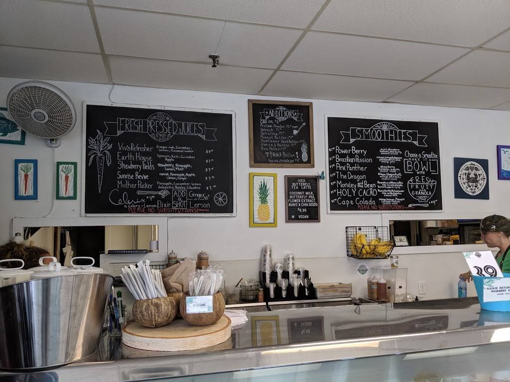 Vivs Kitchen | restaurant | 130 MA-6A, Orleans, MA 02653, USA | 5082553354 OR +1 508-255-3354