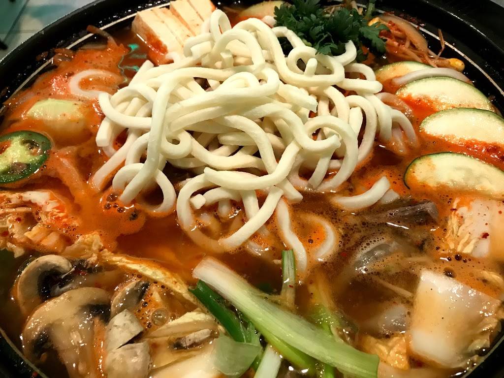 Ttu Rak | restaurant | 125 N Western Ave, Los Angeles, CA 90004, USA | 3239600037 OR +1 323-960-0037