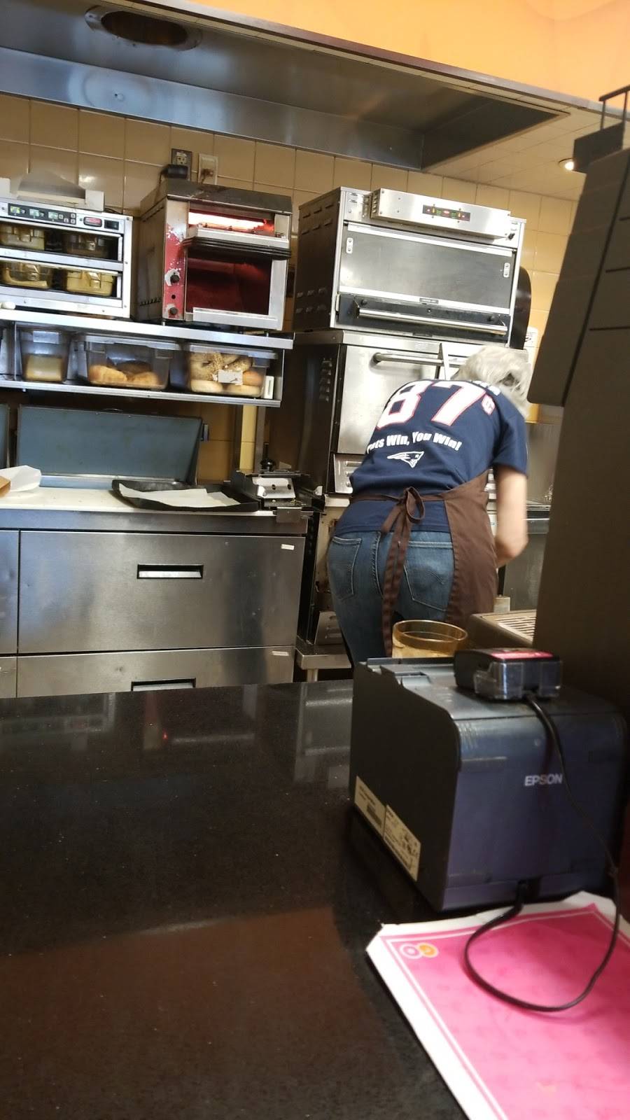 Dunkin | bakery | 7 Walk Hill St, Jamaica Plain, MA 02130, USA | 6179831902 OR +1 617-983-1902