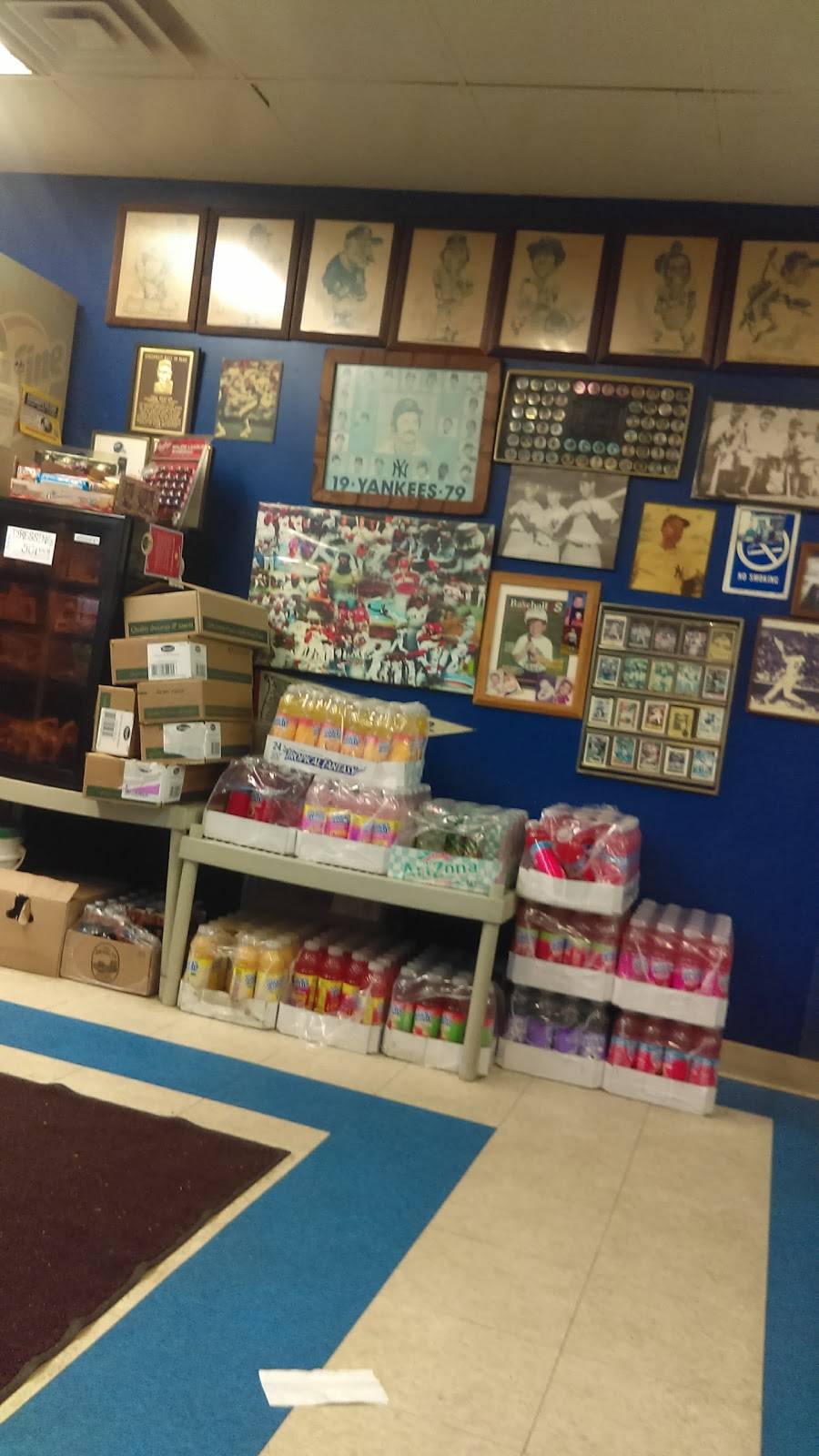 J & W Sandwich Shoppe‎ | meal takeaway | 2004 Worth Ave, Norwood, OH 45212, USA | 5136319755 OR +1 513-631-9755