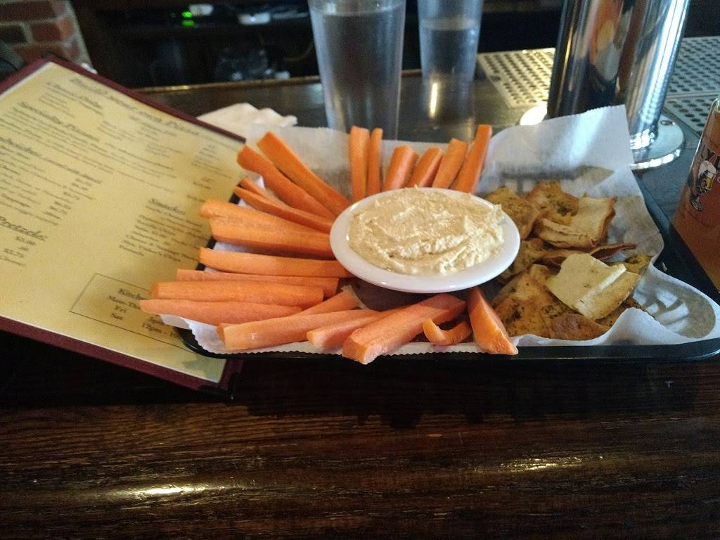 Carlyle Brewing Co. | restaurant | 215 E State St, Rockford, IL 61104, USA | 8159632739 OR +1 815-963-2739