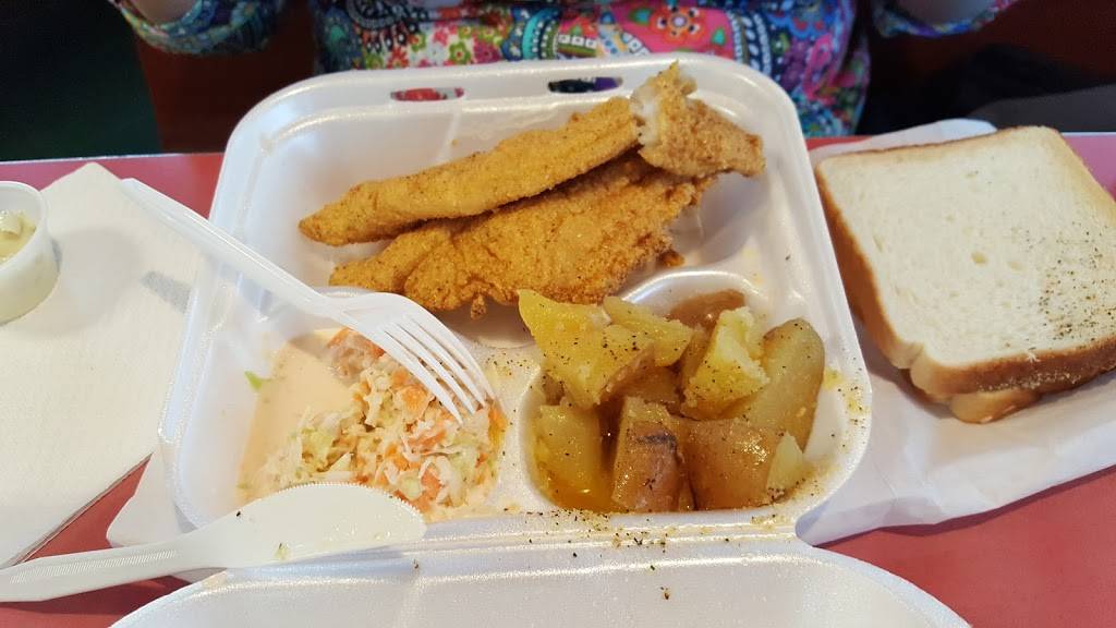 Original Jays Fish & Chicken | restaurant | 2729 US-17, Brunswick, GA 31523, USA | 9122651800 OR +1 912-265-1800