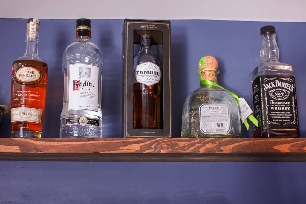 Urban Cafe KC | restaurant | 5500 Troost Ave, Kansas City, MO 64110, USA | 8164428891 OR +1 816-442-8891