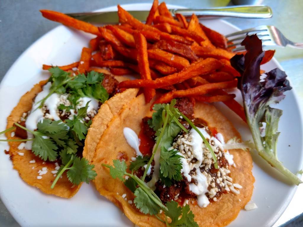 La Mo Restaurant | cafe | 310 E Main St Suite B, Turlock, CA 95380, USA | 2096326655 OR +1 209-632-6655