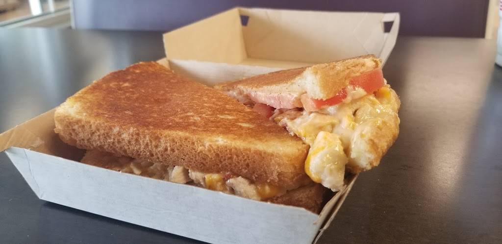 DAngelo Grilled Sandwiches | restaurant | 117 Mass Turnpike West, Natick, MA 01760, USA | 5086552958 OR +1 508-655-2958