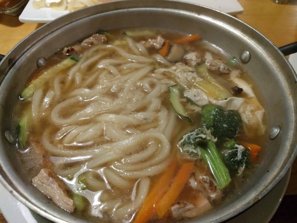 Momoya Sushi | restaurant | 570 N Shoreline Blvd J, Mountain View, CA 94043, USA | 6509676166 OR +1 650-967-6166