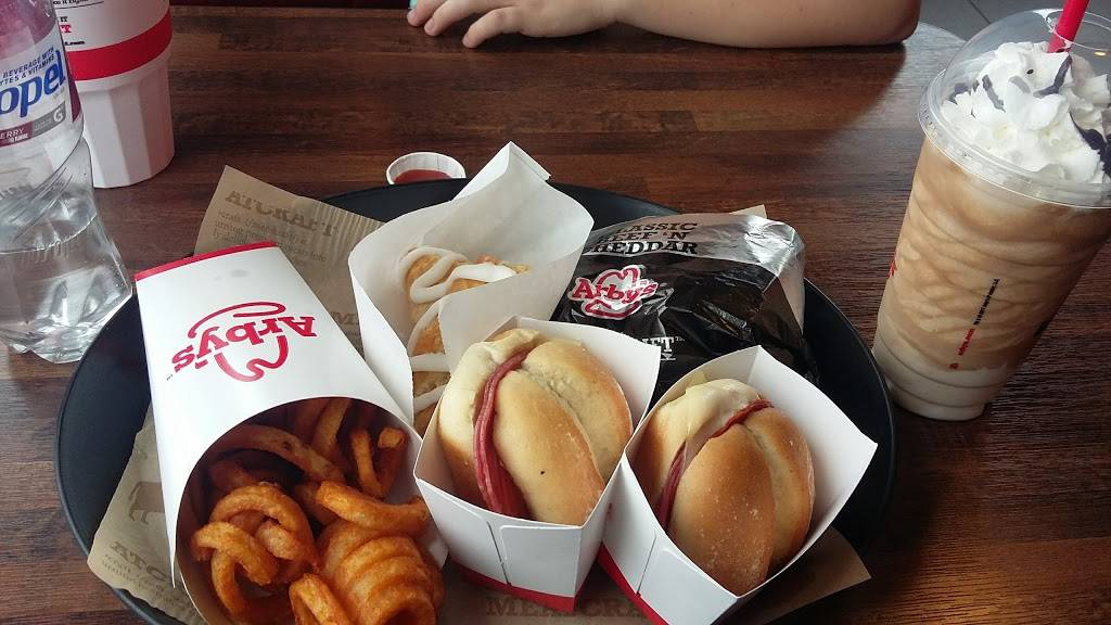 Arbys | restaurant | 1058 N Shoop Ave, Wauseon, OH 43567, USA | 4193372729 OR +1 419-337-2729