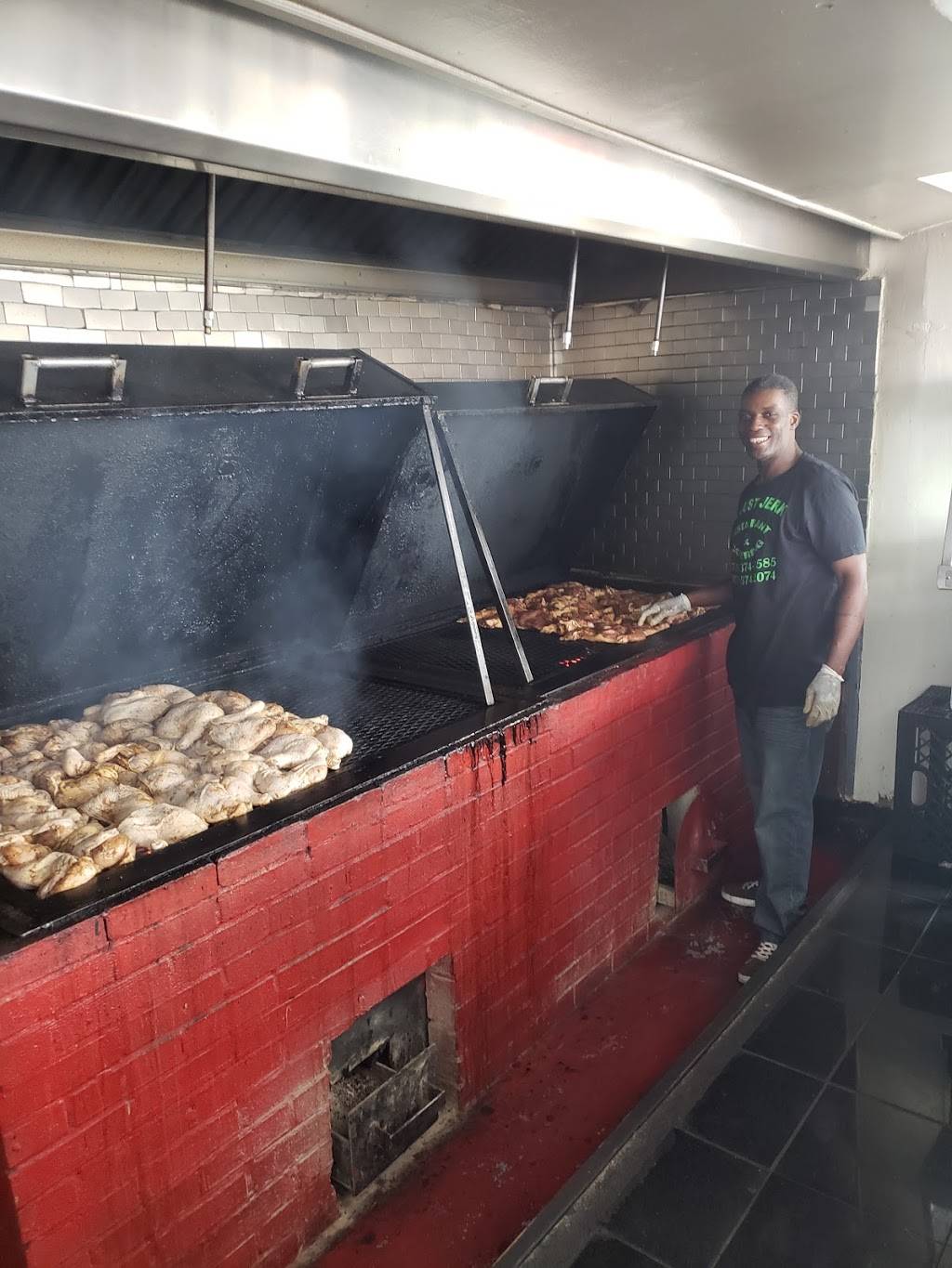 JUST JERK | restaurant | 551 Chancellor Ave, Irvington, NJ 07111, USA | 9733742074 OR +1 973-374-2074