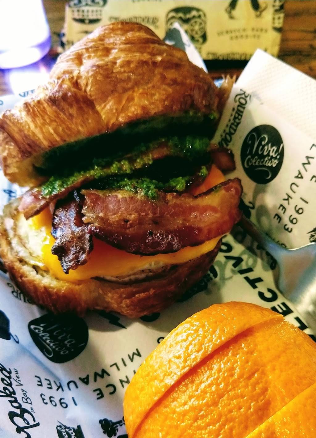 Colectivo Coffee - Shorewood | cafe | 4500 N Oakland Ave, Shorewood, WI 53211, USA | 4143128295 OR +1 414-312-8295