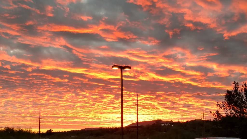 El Pizzeria Sports Bar & Grill | restaurant | 46639 N Black Canyon Hwy, New River, AZ 85087, USA | 6234651020 OR +1 623-465-1020