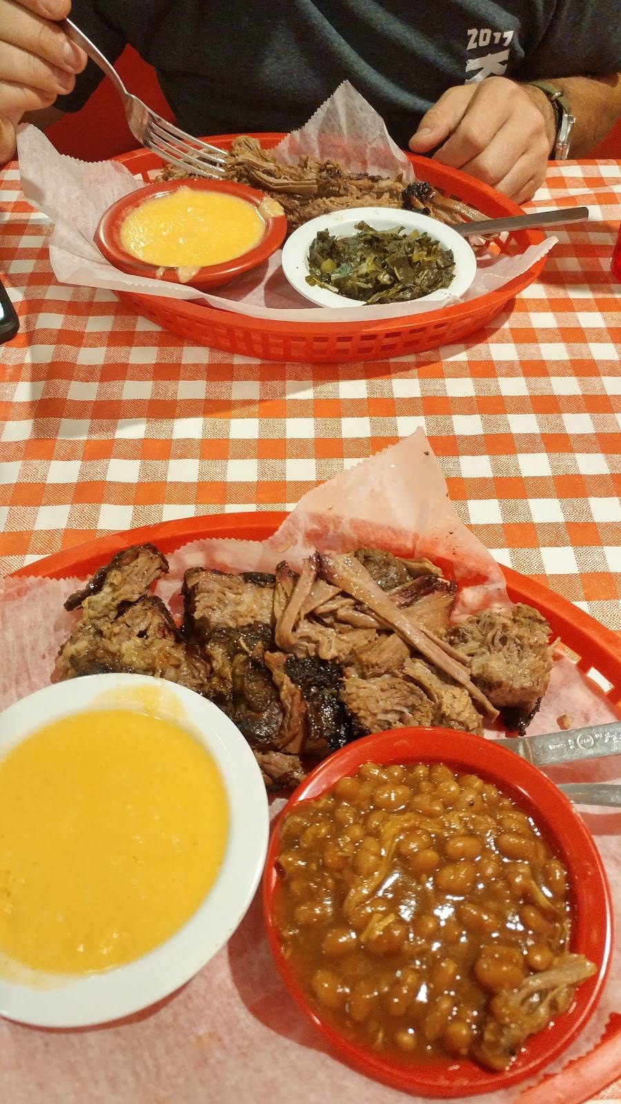 Red State BBQ | restaurant | 4020 Georgetown Rd, Lexington, KY 40511, USA | 8592337898 OR +1 859-233-7898