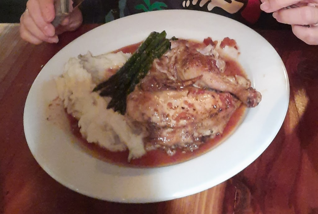 Seasons Bistro and Buffalo Bar | restaurant | 48571 CA-41, Fish Camp, CA 93623, USA | 5596837720 OR +1 559-683-7720