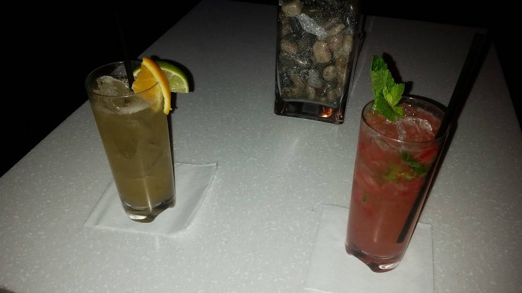 Opaque | restaurant | 2020 Wilshire Blvd, Santa Monica, CA 90403, USA | 3105467619 OR +1 310-546-7619