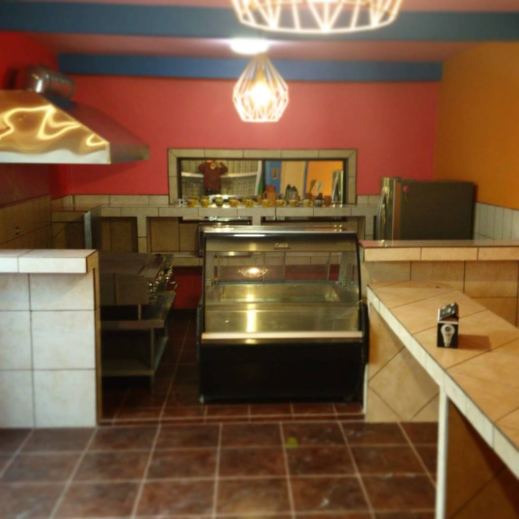 Rosticería y Antojitos Doña Vero | restaurant | Las Torres Parte Baja, Las Torres, 22470 Tijuana, B.C., Mexico | 016645898021 OR +52 664 589 8021