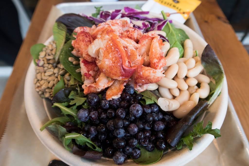 Lukes Lobster Downtown Crossing | restaurant | 290 Washington St, Boston, MA 02108, USA | 8573174843 OR +1 857-317-4843