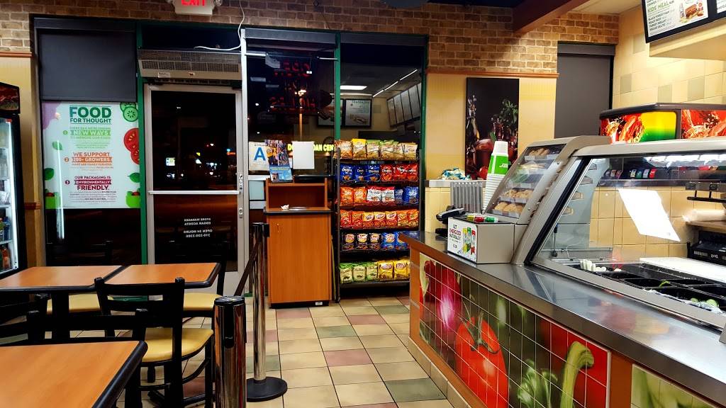 Subway Restaurants | restaurant | 2396 Crenshaw Blvd G, Torrance, CA 90501, USA | 3103203366 OR +1 310-320-3366