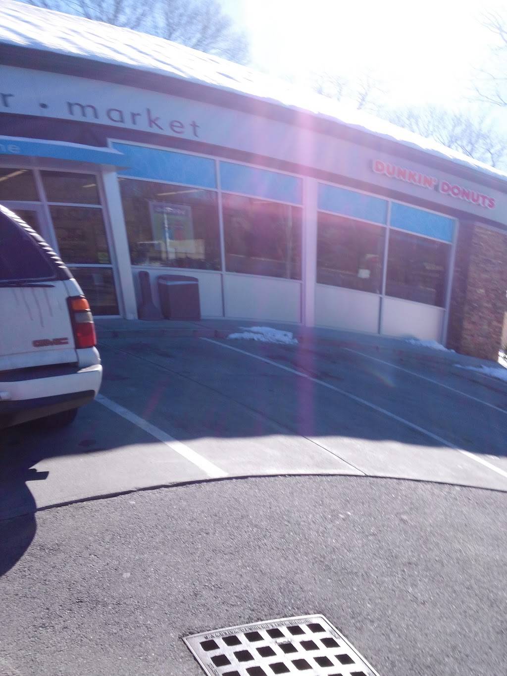 Dunkin | bakery | 1783 Old Louisquisset Pike, Lincoln, RI 02865, USA | 4016425653 OR +1 401-642-5653