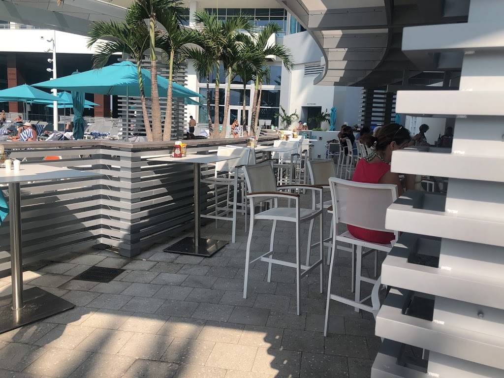 Dock’s Pool Bar and Grille | restaurant | Wyndham Grand, 100 Coronado Dr, Clearwater Beach, FL 33767, USA | 7272819500 OR +1 727-281-9500