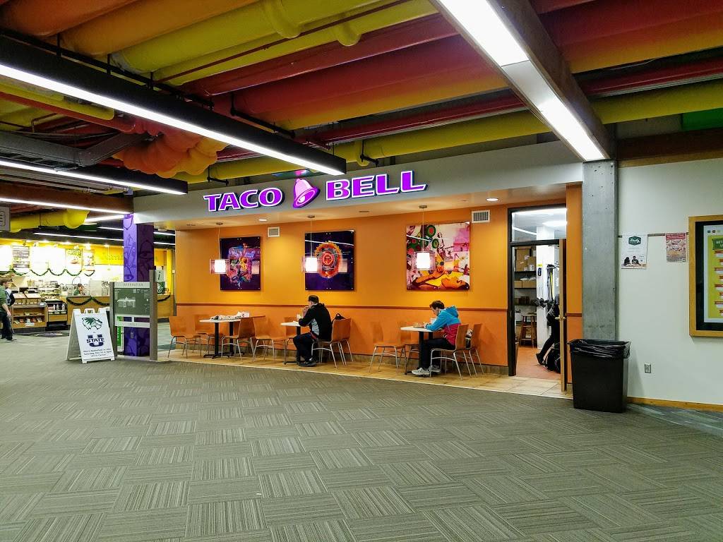Taco Bell | restaurant | 800 W University Pkwy, Orem, UT 84058, USA | 8018636489 OR +1 801-863-6489