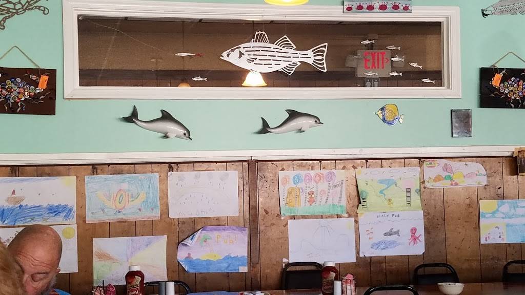 Beach Pub | restaurant | 1001 Laskin Rd, Virginia Beach, VA 23451, USA | 7574228817 OR +1 757-422-8817