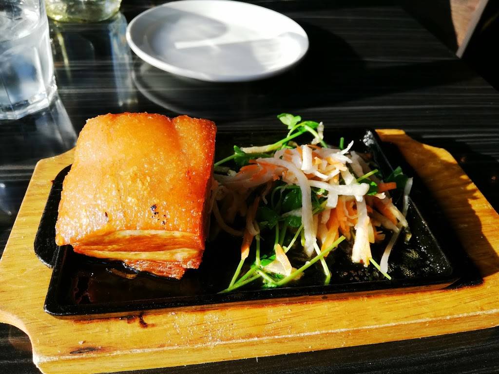 York Rd Kitchen & Chocolate Bar | restaurant | 648 York Rd, Guelph, ON N1E 3J3, Canada | 5197636333 OR +1 519-763-6333