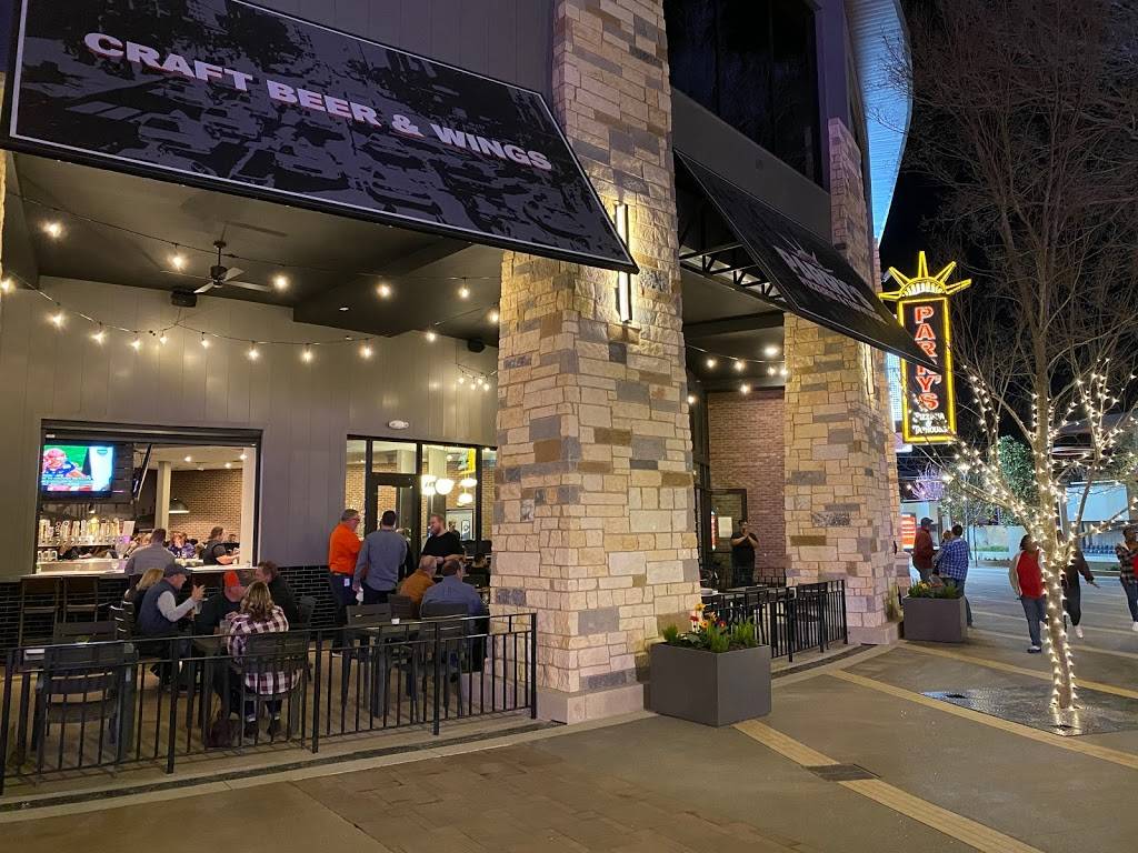 Parrys Pizzeria & Taphouse | restaurant | 5752 Grandscape Blvd #140, The Colony, TX 75056, USA | 9728855144 OR +1 972-885-5144