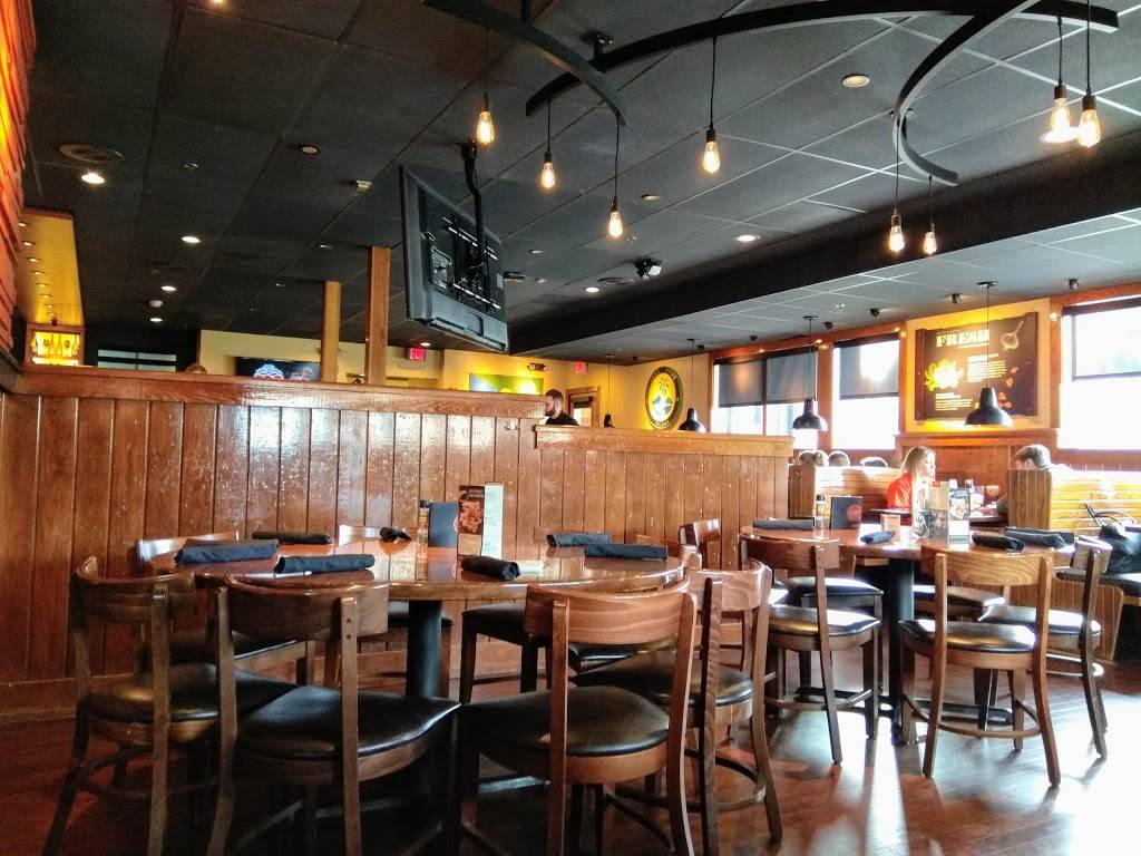 Outback Steakhouse | restaurant | 100 N Pointe Blvd, Lancaster, PA 17601, USA | 7175694500 OR +1 717-569-4500