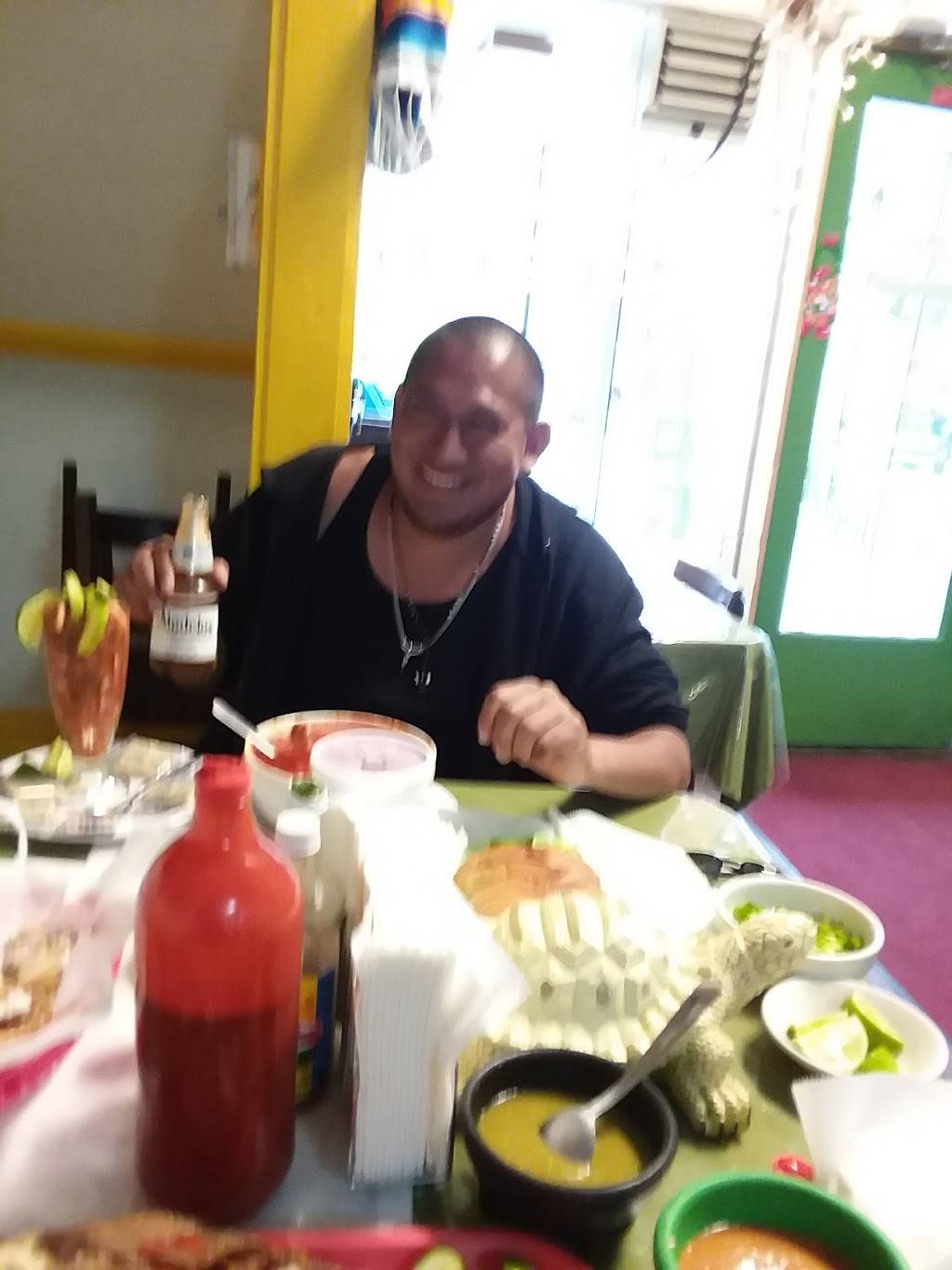 La Tortuguita Dorada | restaurant | 134 US-30 BUS, Coatesville, PA 19320, USA | 6103835318 OR +1 610-383-5318