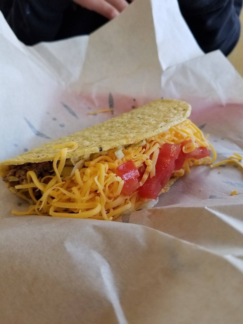 Del Taco | meal takeaway | 18070 Chatsworth St, Granada Hills, CA 91344, USA | 8188326373 OR +1 818-832-6373